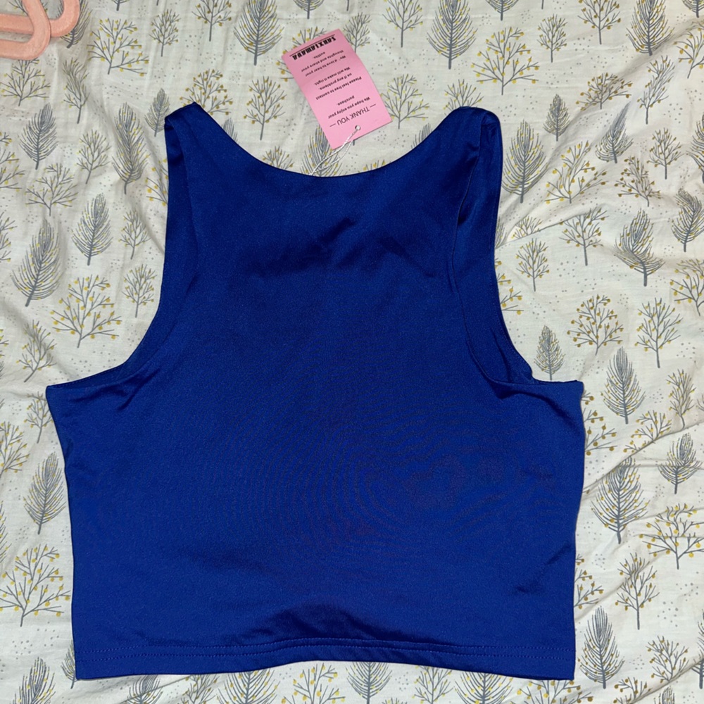 Blue Tank - Picture 2 of 3